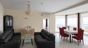 Amber Hotel Guest house Varna - Image 4
