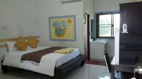 Ban Suan Kularb Surat Thani AirCon Room 1 - Image 2