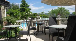 Logis Hôtel Le Vieil Amandier - Image 5