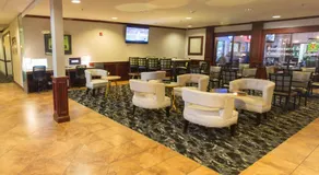 Parke Regency Hotel & Conference Center - Image 5