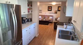 5 Beds 3 Full Bathrooms 3 Bedrooms, Quiet Day & Night, 15 Minutes Walk to 2 Beaches, Large Guest Yard, Kids Gym & Games, 4TVs, Breakfast, WorkStation, Laundry, Kitchen - Image 2