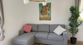Luxury Stylish Villa with Garden - Image 2