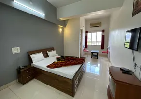 Hotel Sarang Lodging and Boarding - Image 4