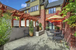 The Eagle Harbor Inn - Image 4