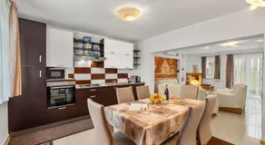 Apartment Alba - Image 3