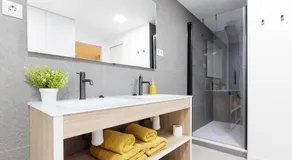 Urban apartment 4 BAJO - Housevanlive - Image 2