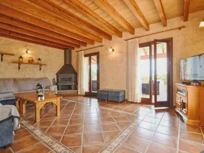 Farmhouse in Mallorca near Cala Millor Beach - Image 3