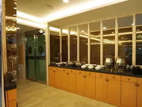 A-One Hotel - Image 4