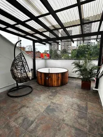 Penthouse W/ jacuzzi in Lleras park - Image 5