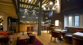 The Broadway Hotel - Image 4