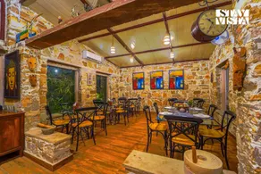 StayVista at Mulberry Tree House with Lawn, BBQ - Image 3