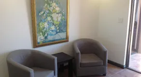 Sikelela Guest House - Image 5