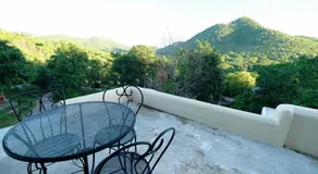 Hi-scene Resort - Image 2