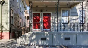 Downstairs 2BD, Downtown Savannah - Image 4