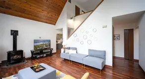 Lake View Lodge - Image 2
