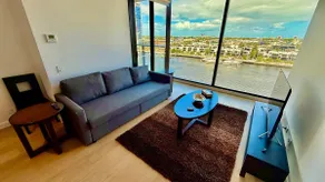 Yarra Accommodation Private Apartments & Ensuite Room with Stunning Yarra River & City Views - Image 2