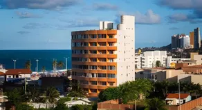 Flat à beira-mar com vista para a praia do meio - Image 5