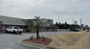 Lodge Inn Extended Stay - Image 4