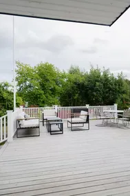 Renovated Swedish Villa With Lake View And Terrace Near Beach - Image 3