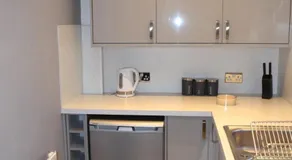 Kelpies Serviced Apartments - Wallace - Image 4