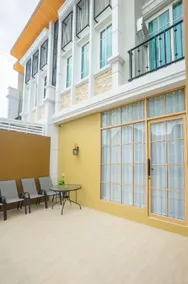 Pool Access+Near MRT Fashion Island+1000Mbps - Image 5