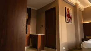Oakleaf residency - Image 5