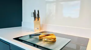 Stylish studio apartment near to Old Trafford stadium - Image 5