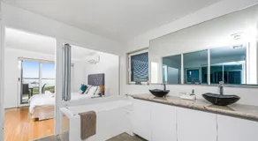 Ocean Unit 2 - Apartamento de lujo con vista al mar - Image 2