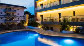Petit Palau - Adults Only - Image 2