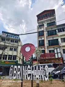 Hong Kong Hotel - Image 2