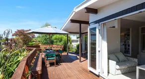 Wharewaka Hideaway - Wharewaka Holiday Home - Image 5