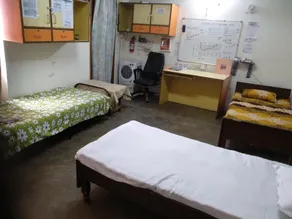 BEST HOMESTAY CENTRALLY LOCATED CHANDIGARH INDIA B&B - Image 2