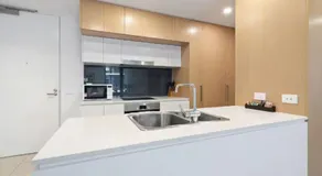 Balcony Apartment with 1 Bedroom - Image 3