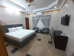 Signature Inn Islamabad - Image 4