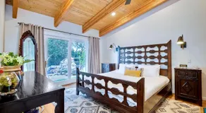 City Getaway, Hot Tub, Fire Pit, Game Room, BBQ, Hiking Trails, Vineyard Views, B-Ball - Image 2