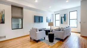 Goose Island Central Downtown Prime Location with access to patio CHI - 1 - Image 3