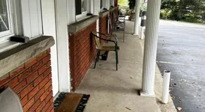 Hopwood Motel - Image 3