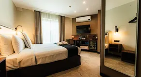 Royale Sainte Hélène Boutique Hotel - Image 2
