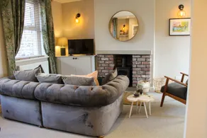 No4 Chapel Row - Image 2
