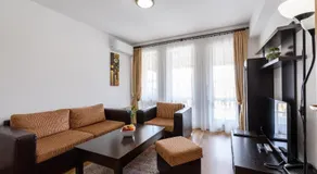 Grand Royale Apartment Complex & Spa - Image 2