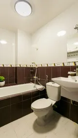 OYO 113 Horizon Hotel - Image 4