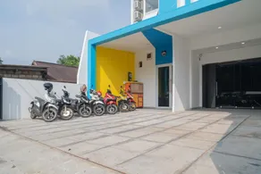 RedDoorz at Golden Averis Cibuluh Bogor - Image 5