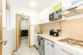Mondrian Apartments - Image 2