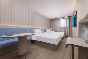 Hanting Hotel Nanjing Gulou Square - Image 3