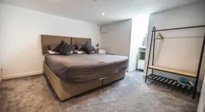 Hereford Central Apartment - Image 2