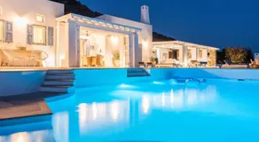 Blueros Luxury Villa - Image 3
