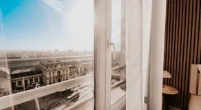 Bright 2-Bedroom Duplex Apartment near Gare Saint-Jean with Parking - Image 4