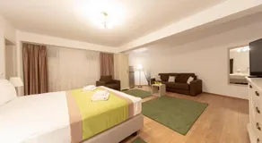 Crema Residence - Image 2