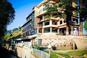 Metropole Hotel - Image 3