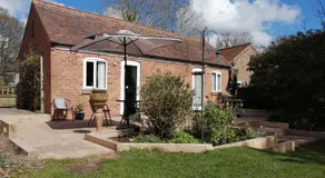 Risley Guest House - Image 4